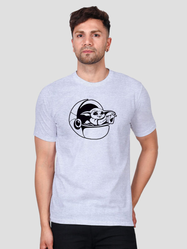 Baby Yoda ship Men T-shirt - Image 1