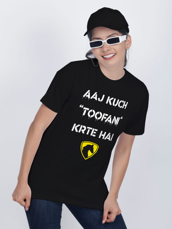 Black Cotton Aaj Kuch Toofani Karte Hai Women T-shirt