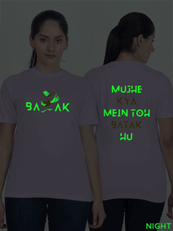 Lavender Cotton Mujhe Kya Mai to Batak Hun Glow in Dark Women T-shirt